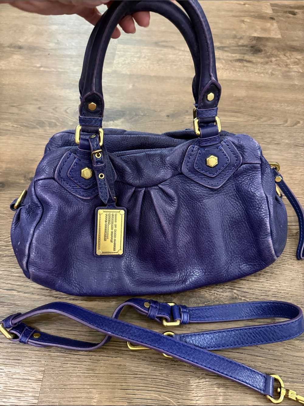Marc by Marc Jacobs Q baby Purple leather w Gold Hardware removable strap